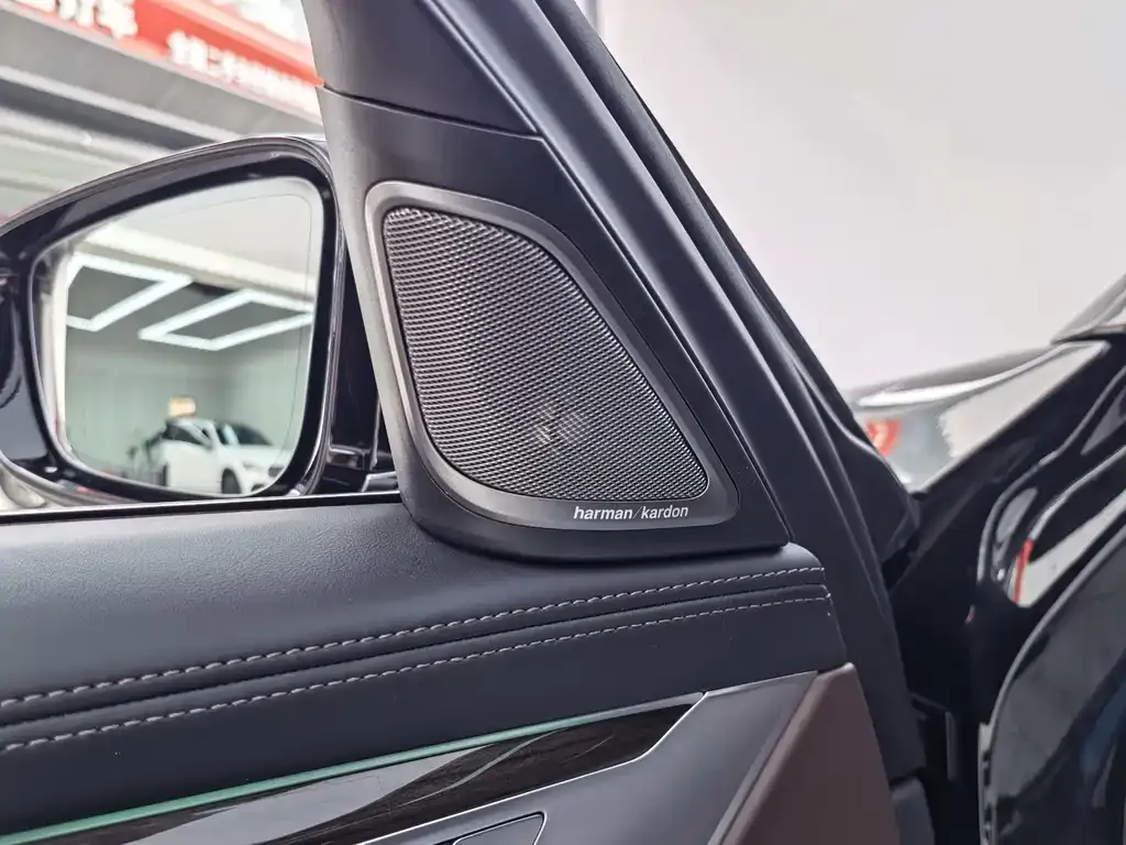 BMW 7 Series 2021 из CN, фото 3
