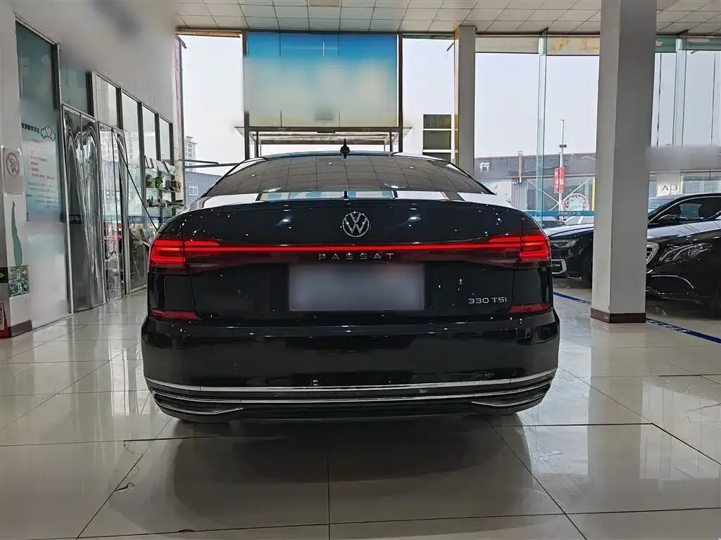 Volkswagen Passat — фото 5