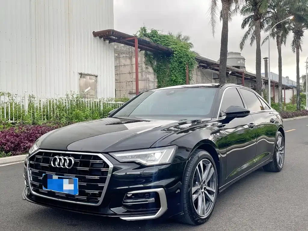 Audi A6L — фото 8
