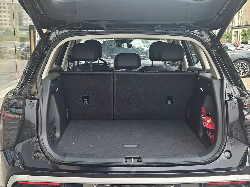 Hongqi HS3 PHEV 2025 из CN, фото 2