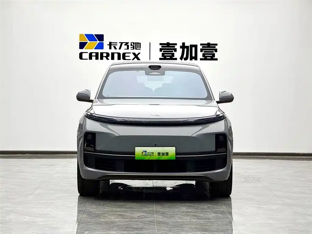 Li Auto L9 — фото 8