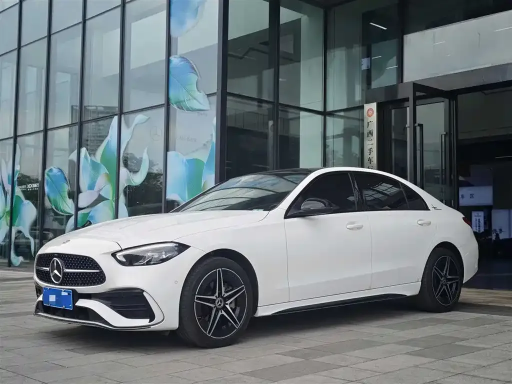 Mercedes-Benz C-Class — фото 1