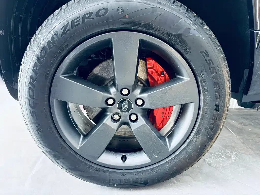 Land Rover Defender — фото 10