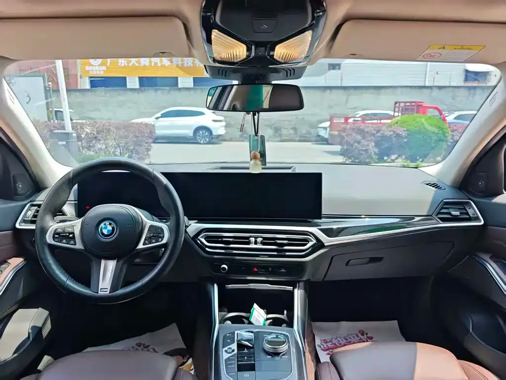 BMW i3 — фото 4