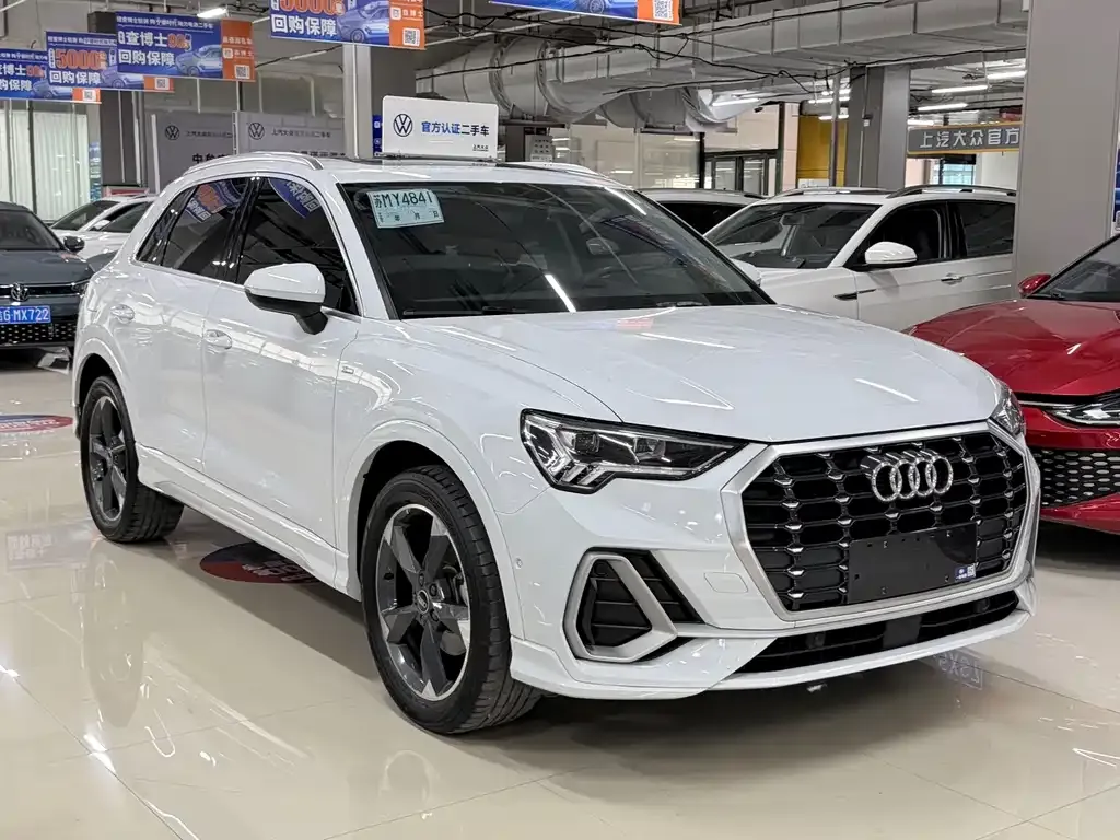 Audi Q3 — фото 10