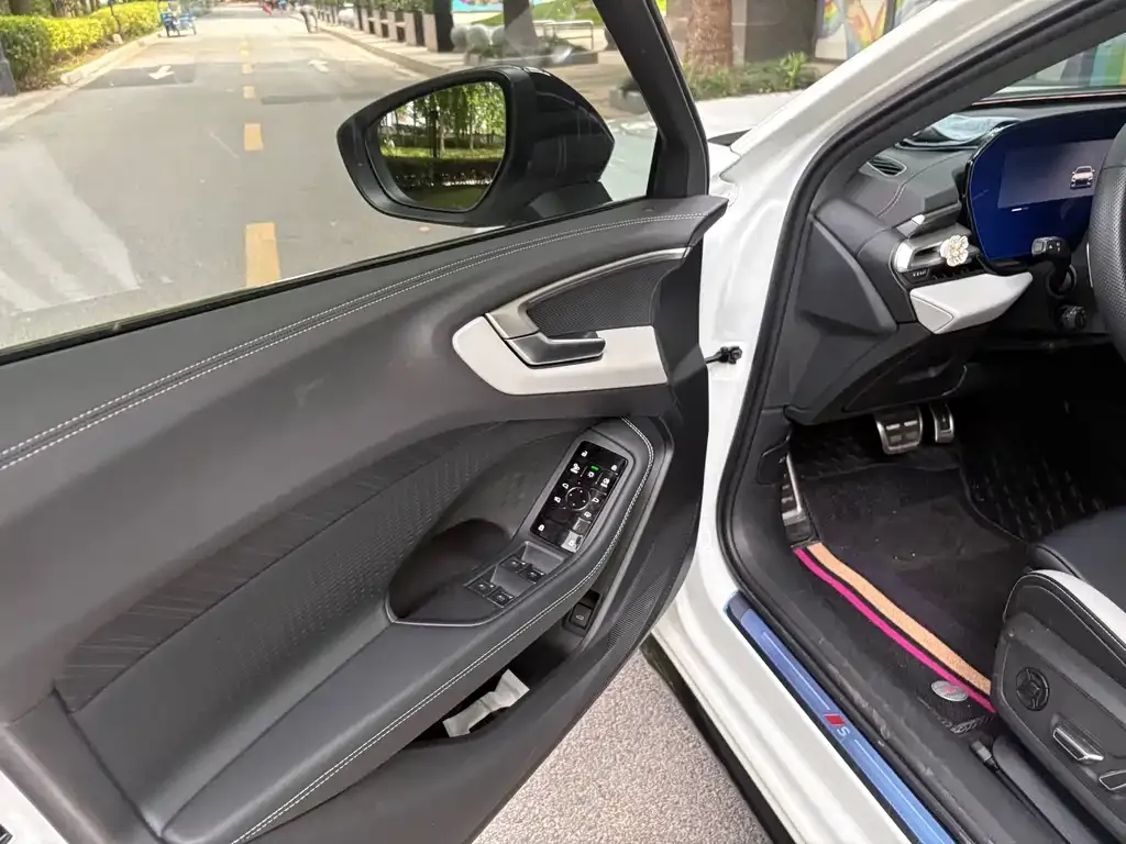 Audi A5L 2025 из CN, фото 8