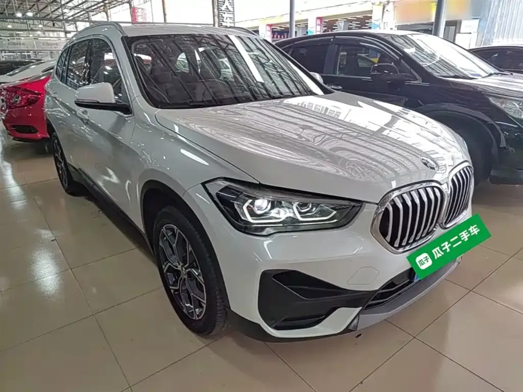 BMW X1 — фото 10