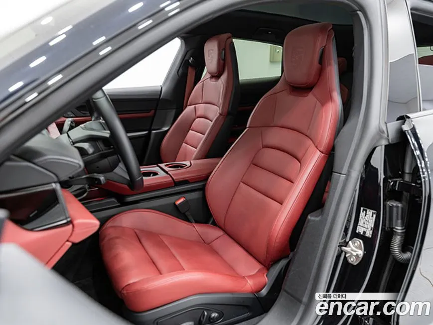 Porsche Taycan 2024 из KR, фото 8