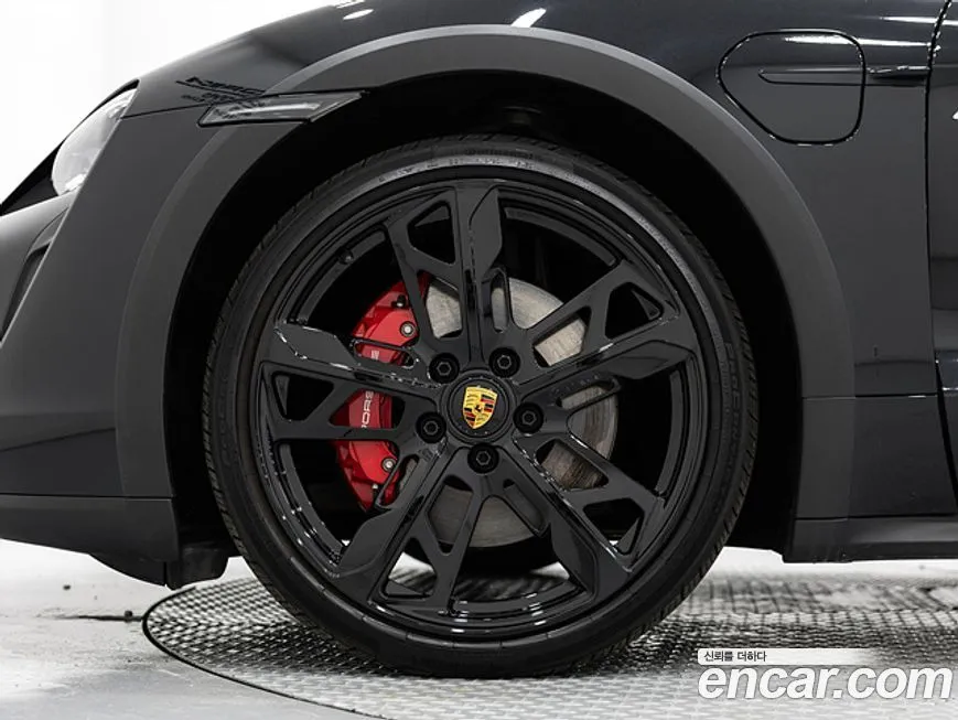 Porsche Taycan 2024 из KR, фото 5