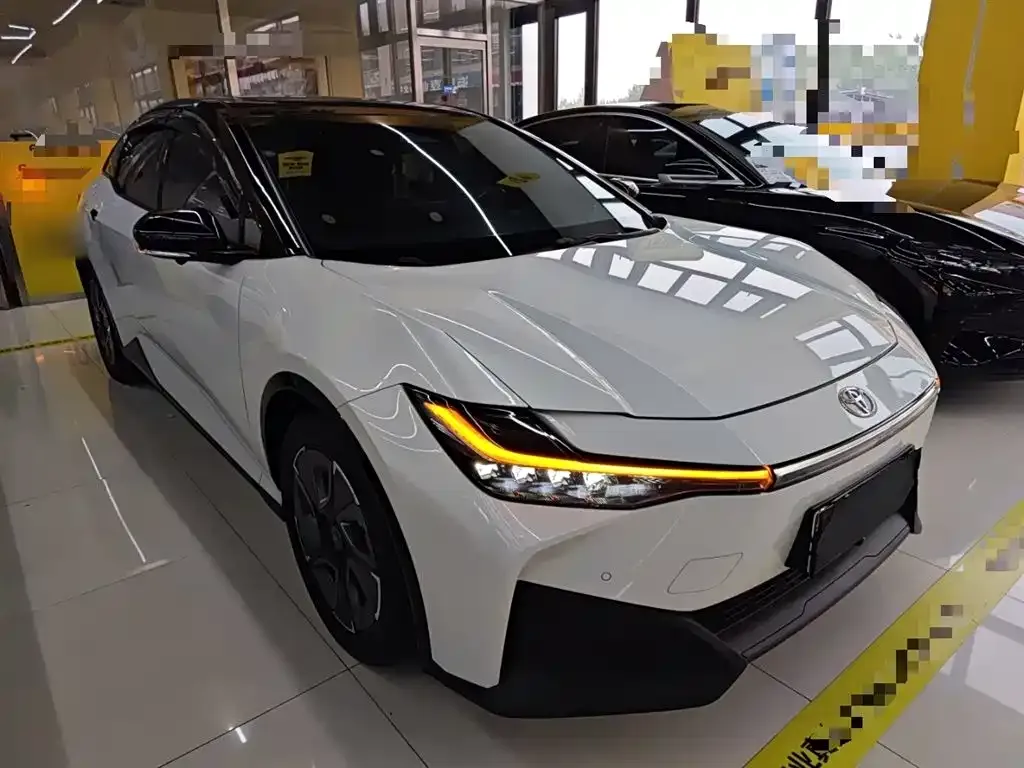 Toyota bZ3 2024 из CN, фото 6