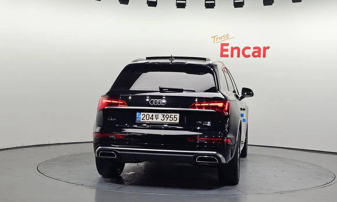 Audi Q5 2021 из KR, фото 2
