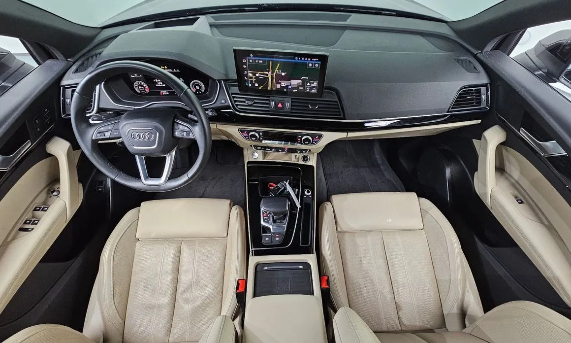 Audi Q5 2021 из KR, фото 8