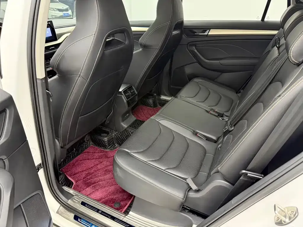 Skoda Kodiaq 2023 из CN, фото 9