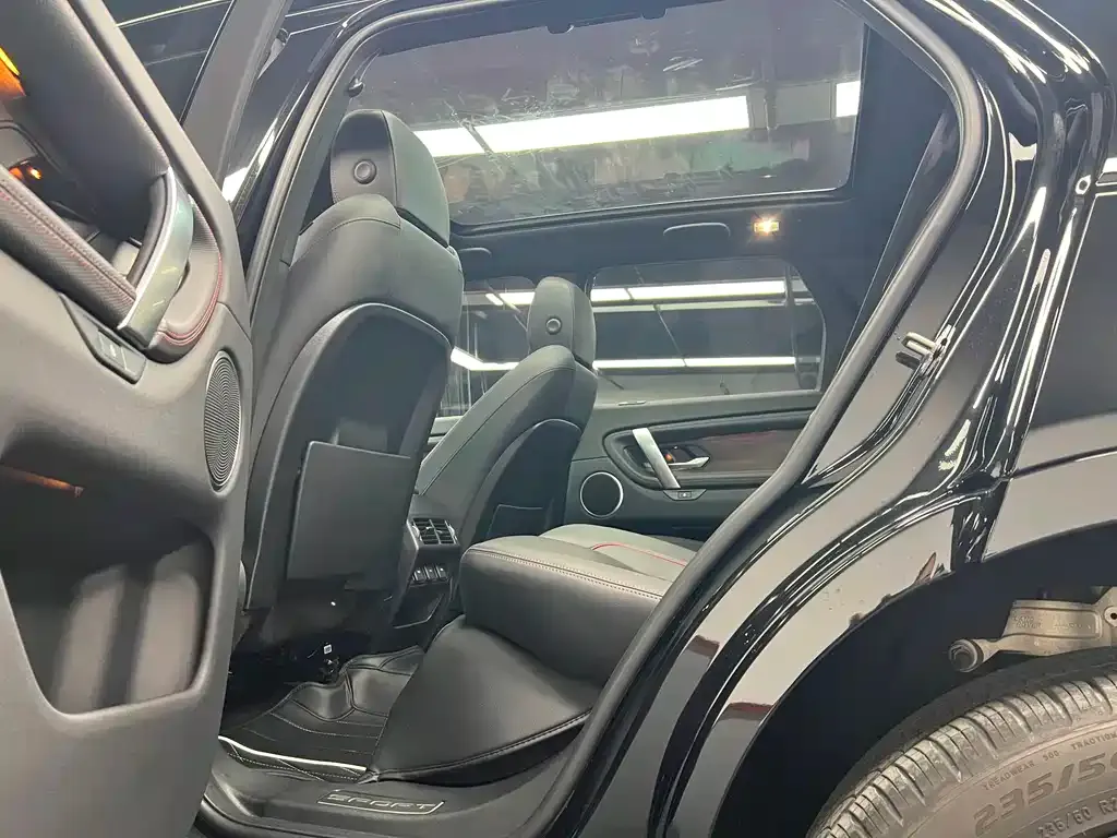 Land Rover Discovery Sport — фото 10