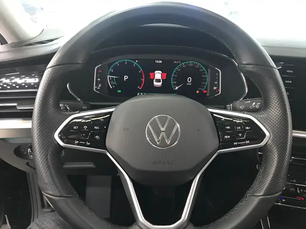 Volkswagen Passat — фото 7