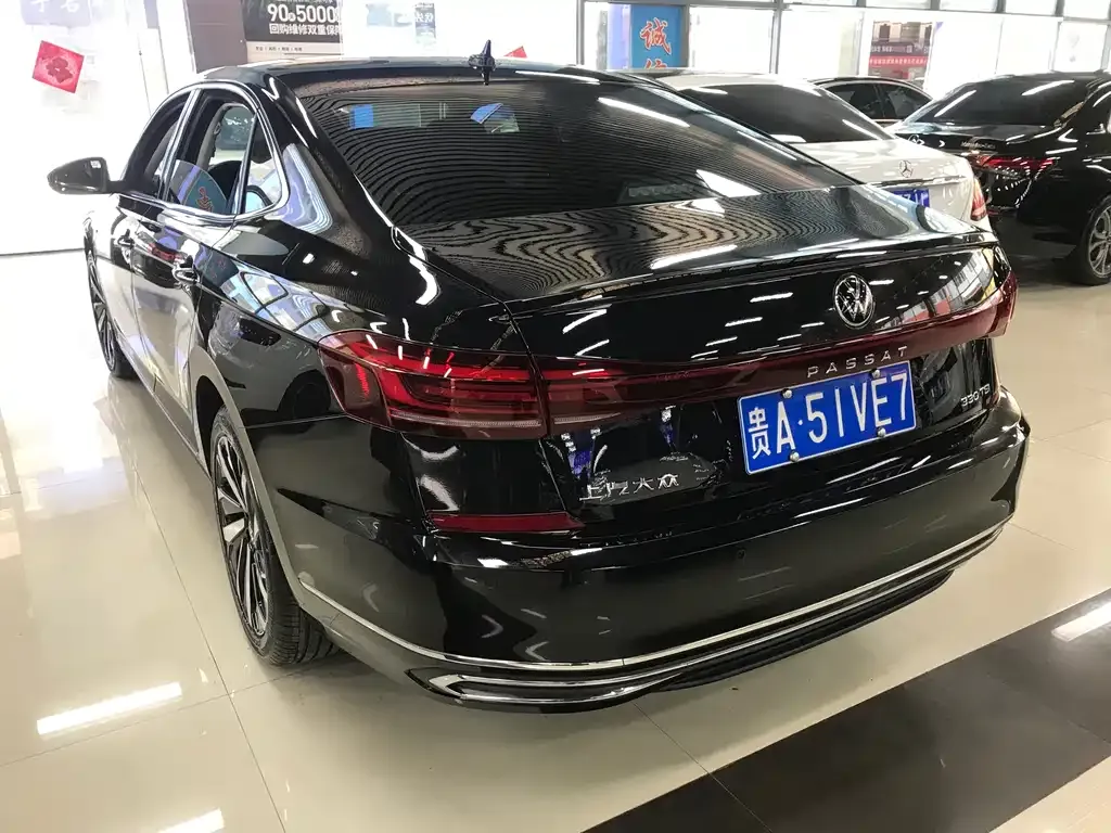 Volkswagen Passat — фото 2