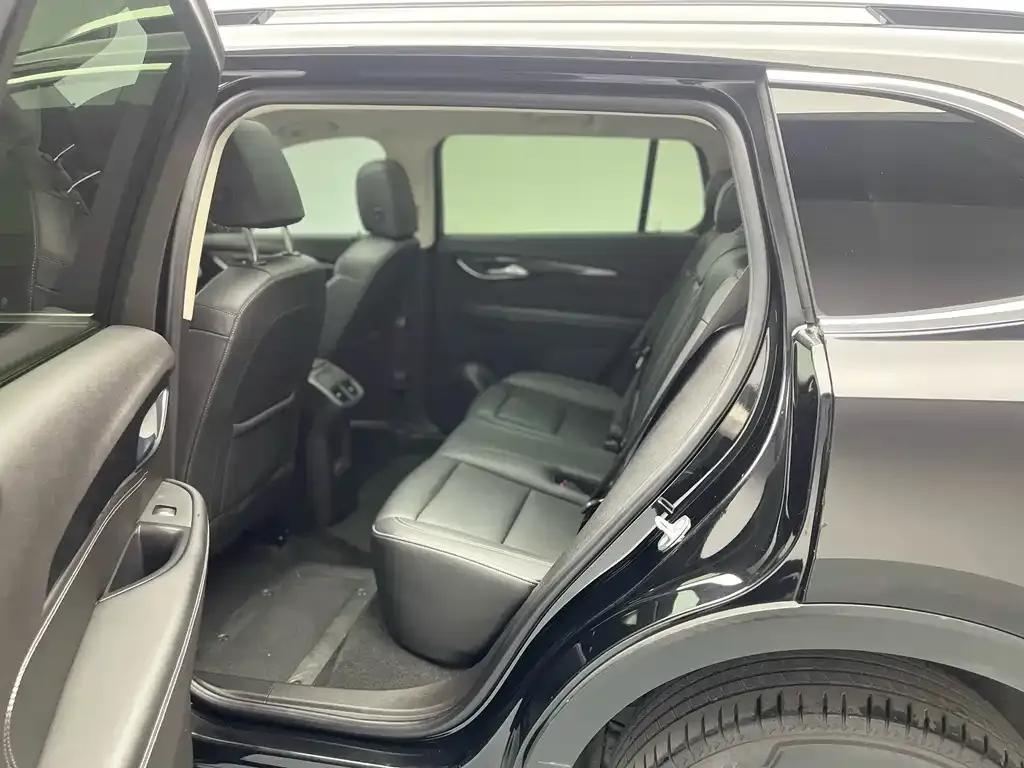 Buick Envision Plus — фото 8