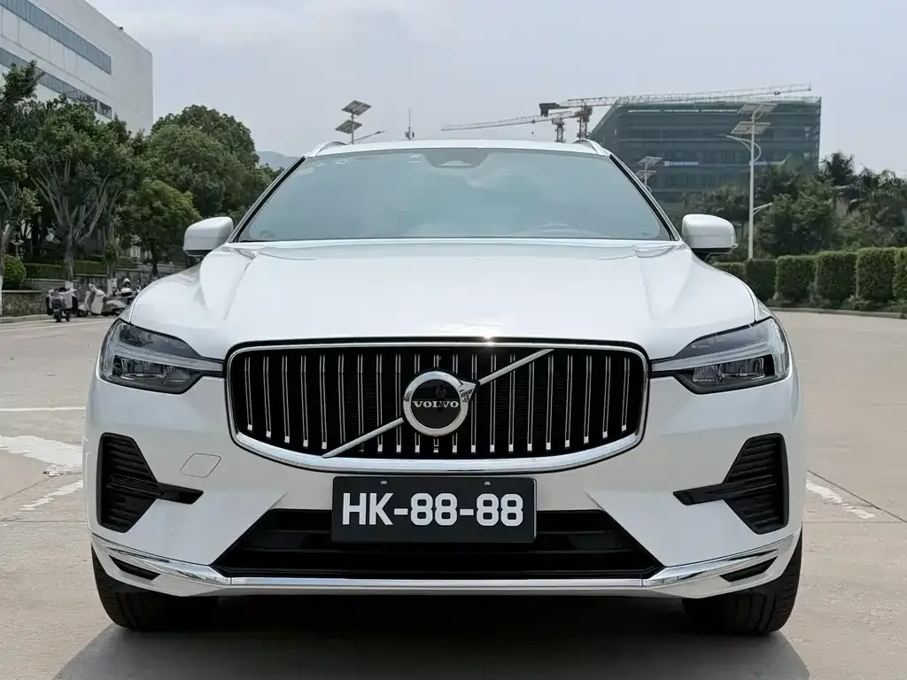 Volvo XC60 — фото 9