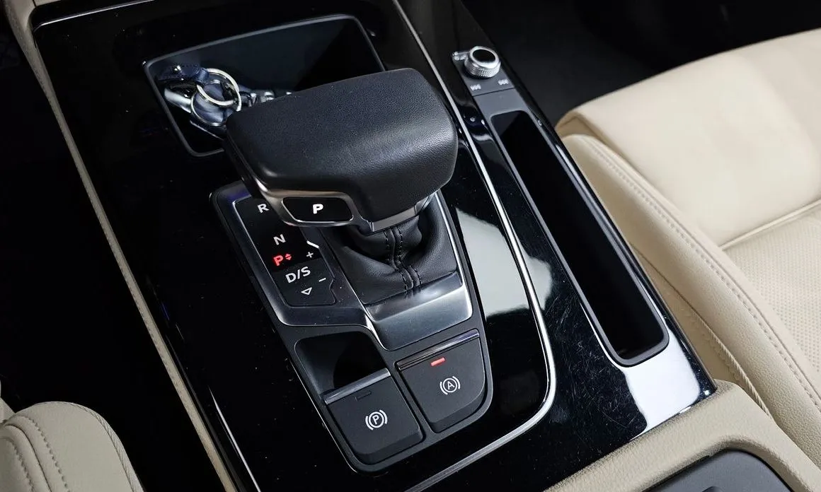 Audi Q5 2022 из KR, фото 2