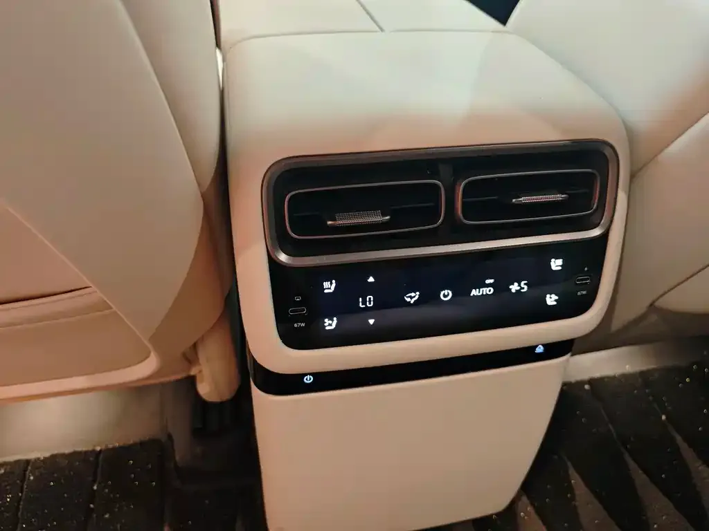 Li Auto i6 2026 из CN, фото 2