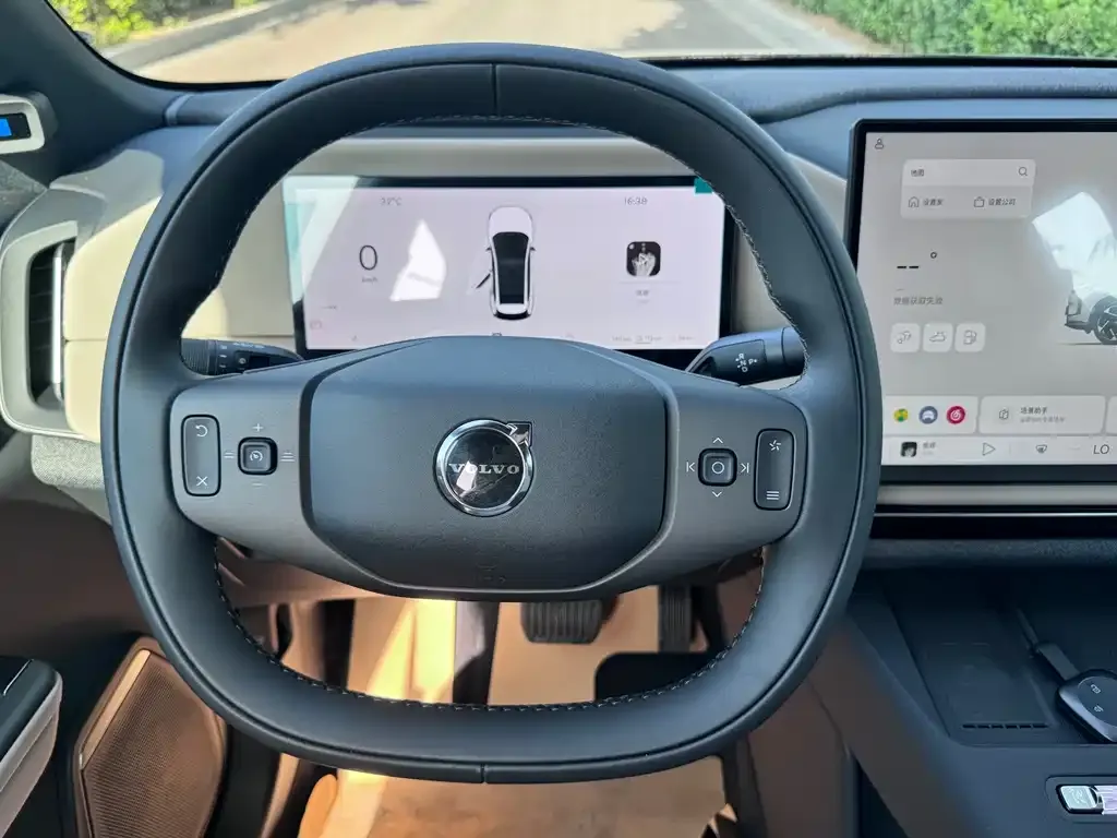 Volvo XC70 Plug-in Hybrid 2026 из CN, фото 4