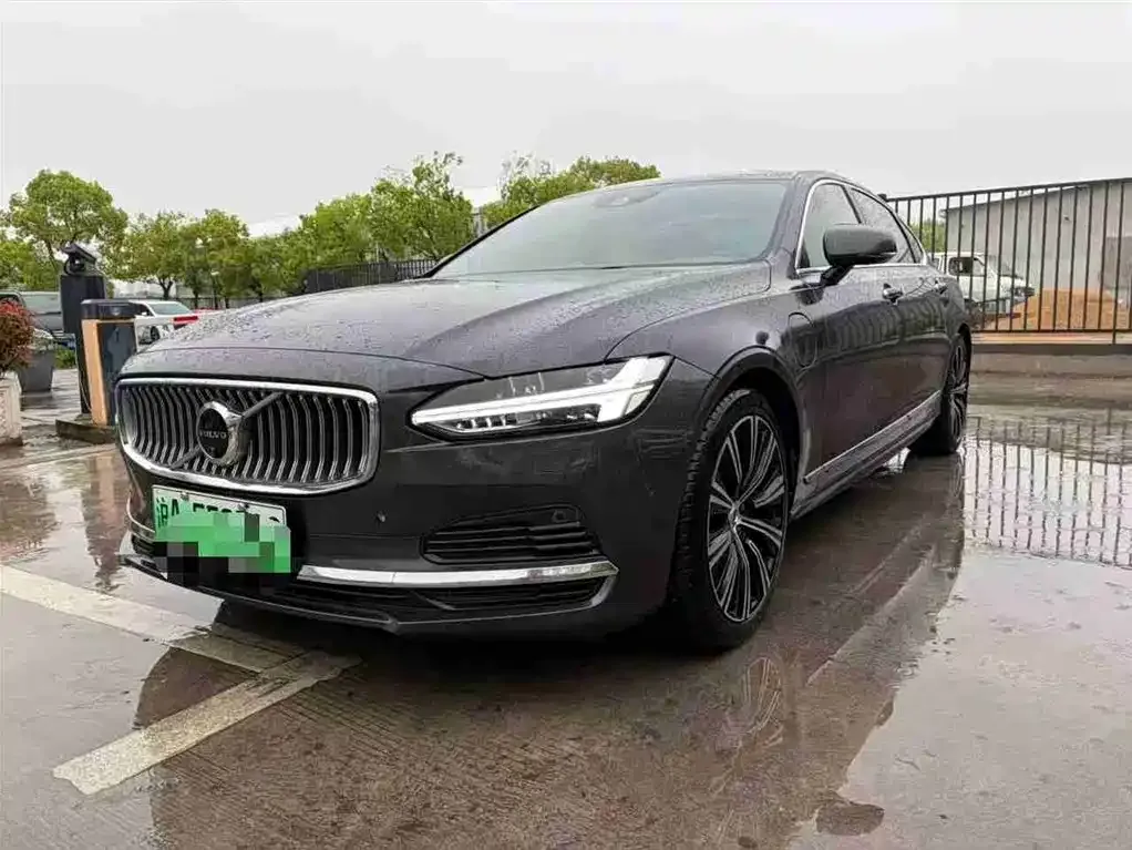 Volvo S90 PHEV — фото 1