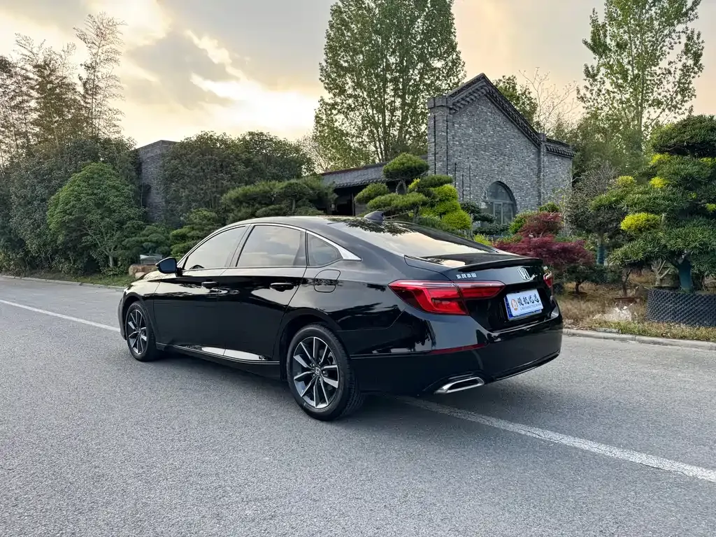 Honda Inspire 2023 из CN, фото 9