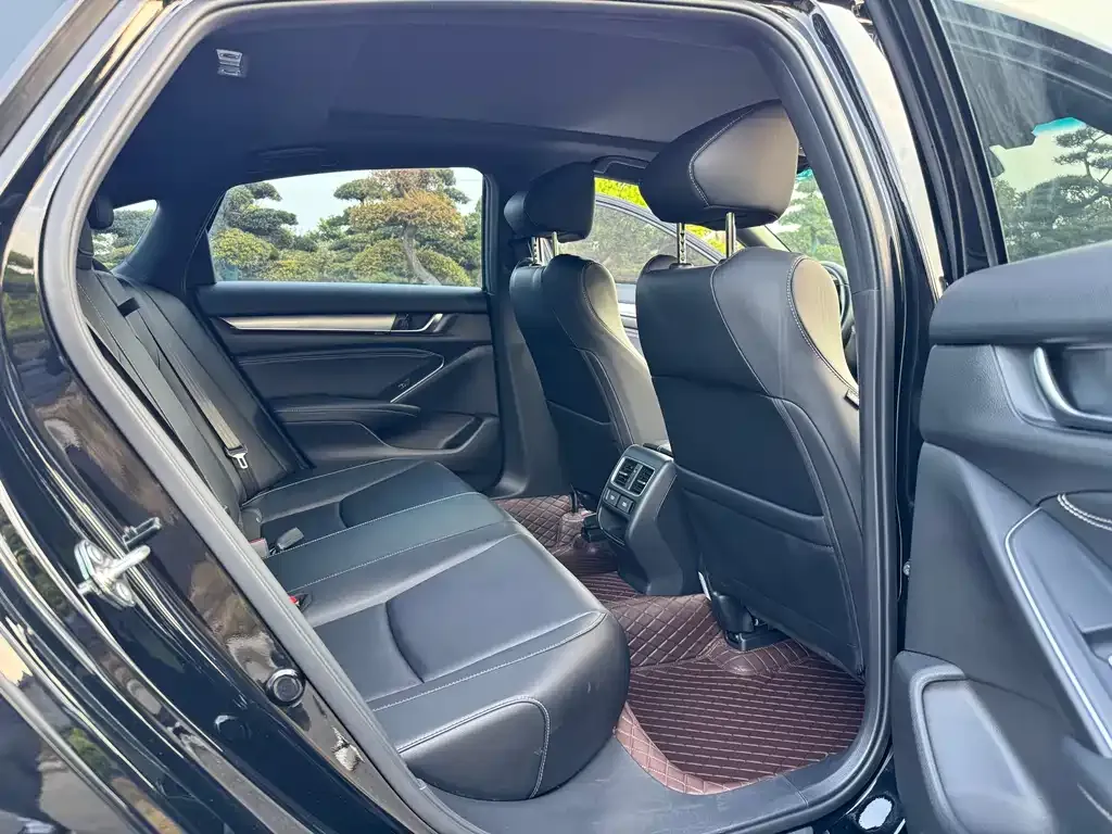 Honda Inspire 2023 из CN, фото 5