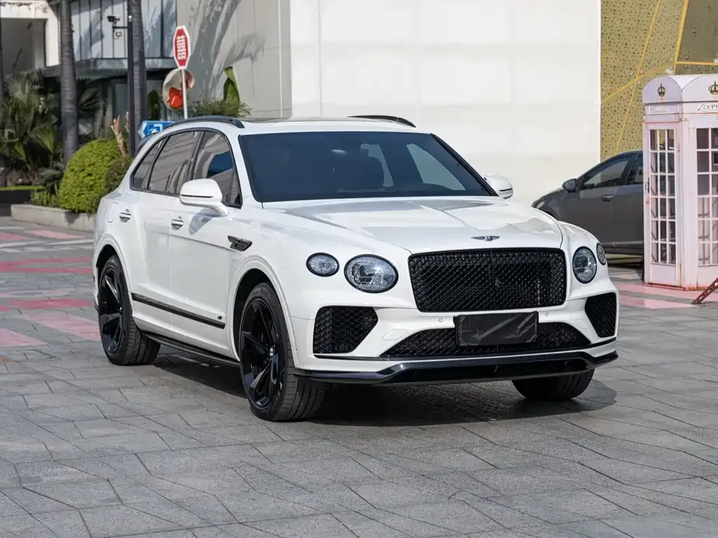 Bentley Bentayga 2022 из CN, фото 2