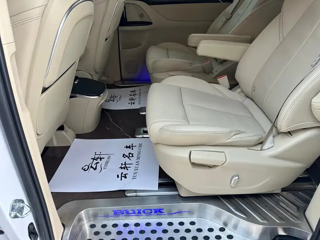 Buick GL8 2023 из CN, фото 4