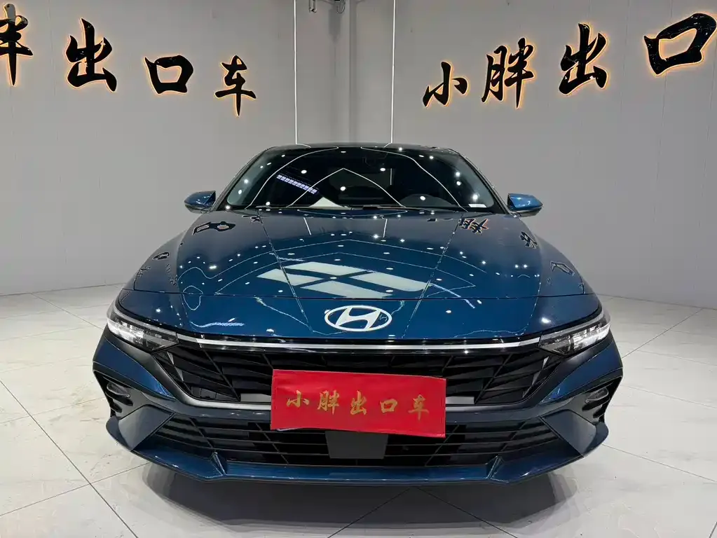 Hyundai Elantra — фото 3