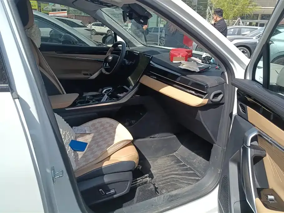 Geely Boyue L 2023 из CN, фото 4