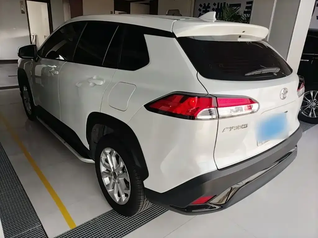 Toyota Frontlander 2023 из CN, фото 8