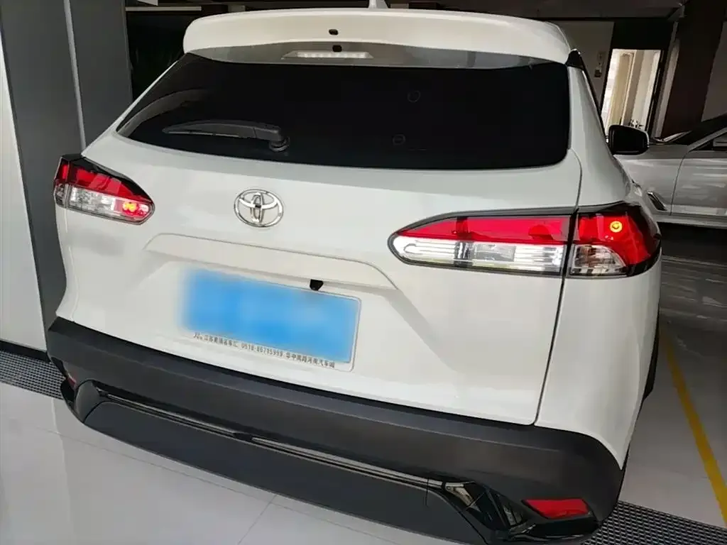Toyota Frontlander 2023 из CN, фото 2