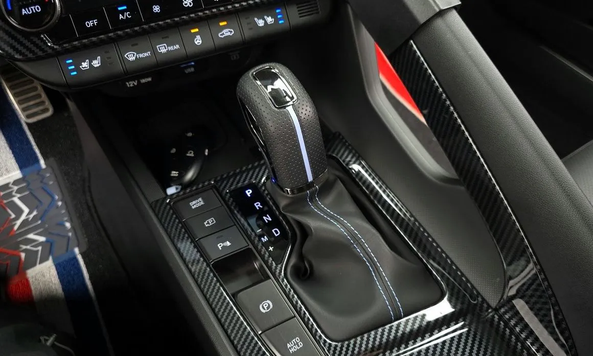 Hyundai AVANTE — фото 3