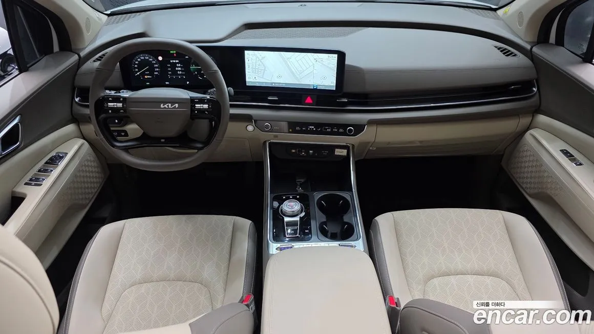 Kia Carnival — фото 10