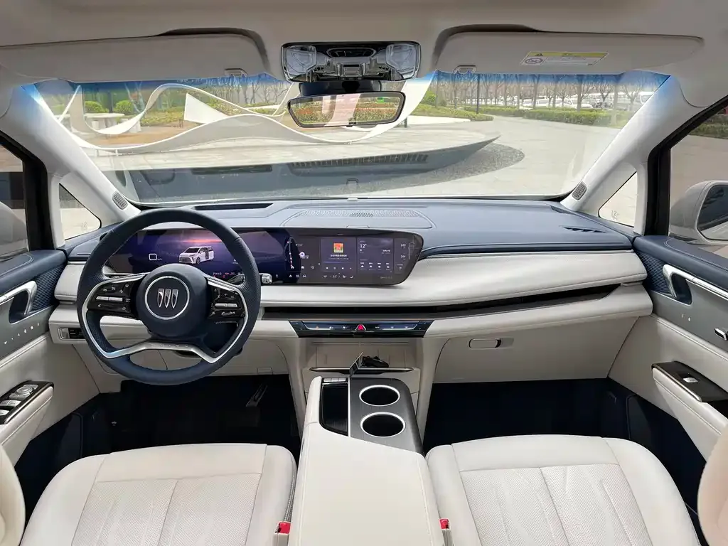 Buick GL8 Hybrid — фото 4