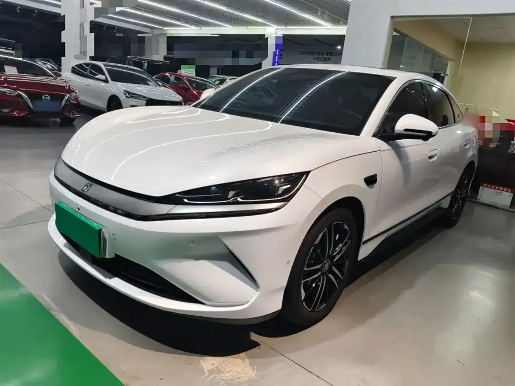 BYD Qin L — фото 7