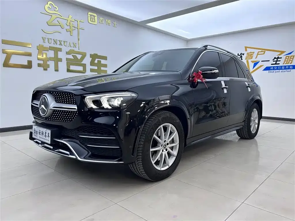 Mercedes-Benz GLE — фото 1