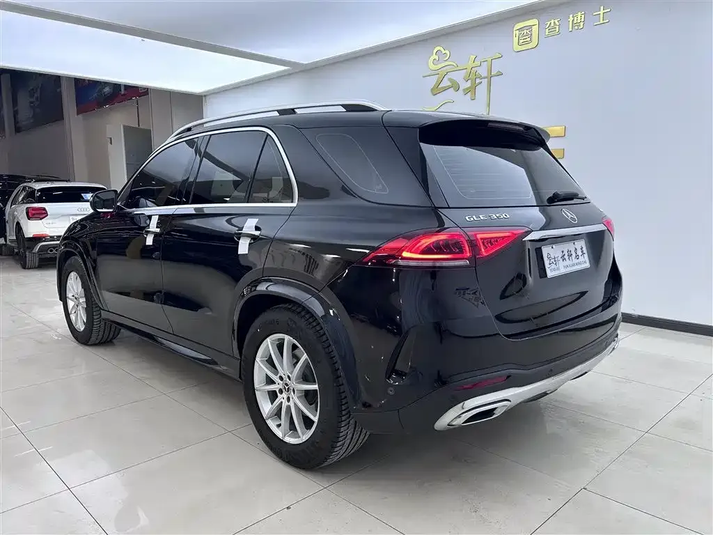 Mercedes-Benz GLE — фото 8