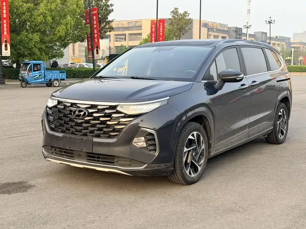 Hyundai Custo