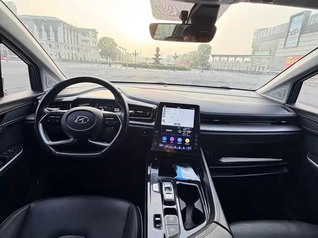 Hyundai Custo 2023 из CN, фото 9