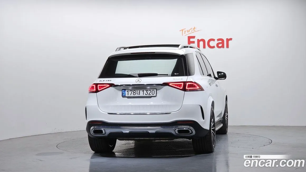Mercedes-Benz GLE-Class — фото 4