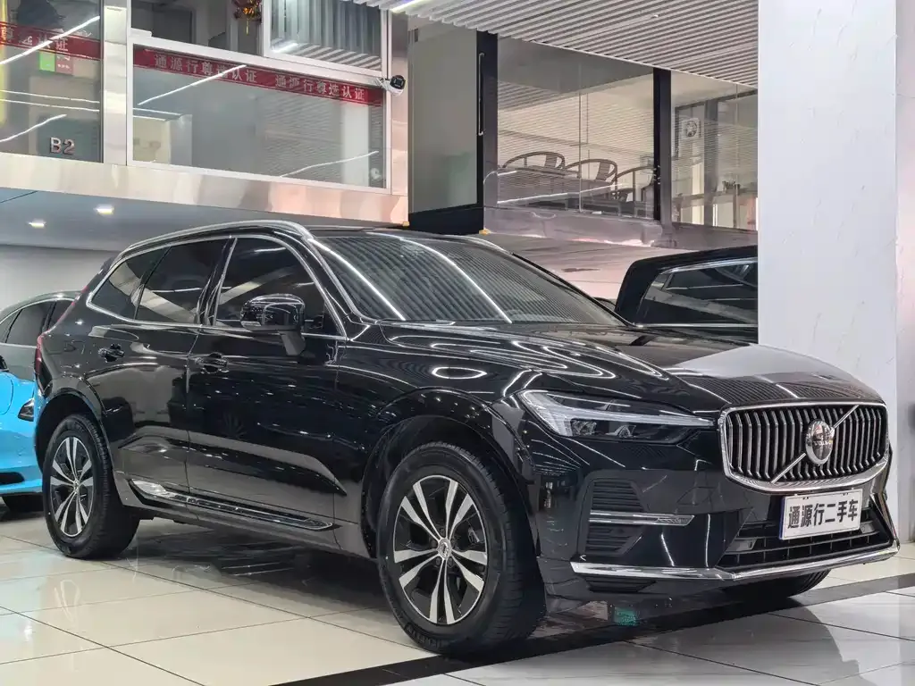 Volvo XC60 — фото 4