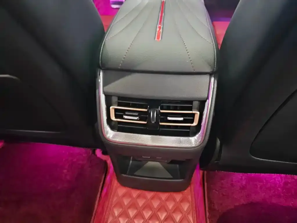 Hongqi H6 2024 из CN, фото 2
