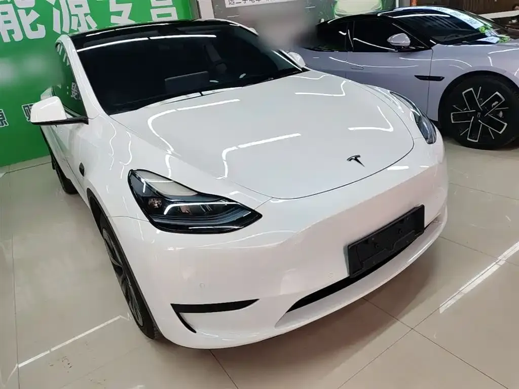 Tesla Model Y — фото 5