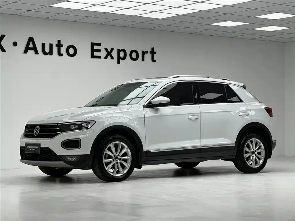 Volkswagen T-Roc — фото 7