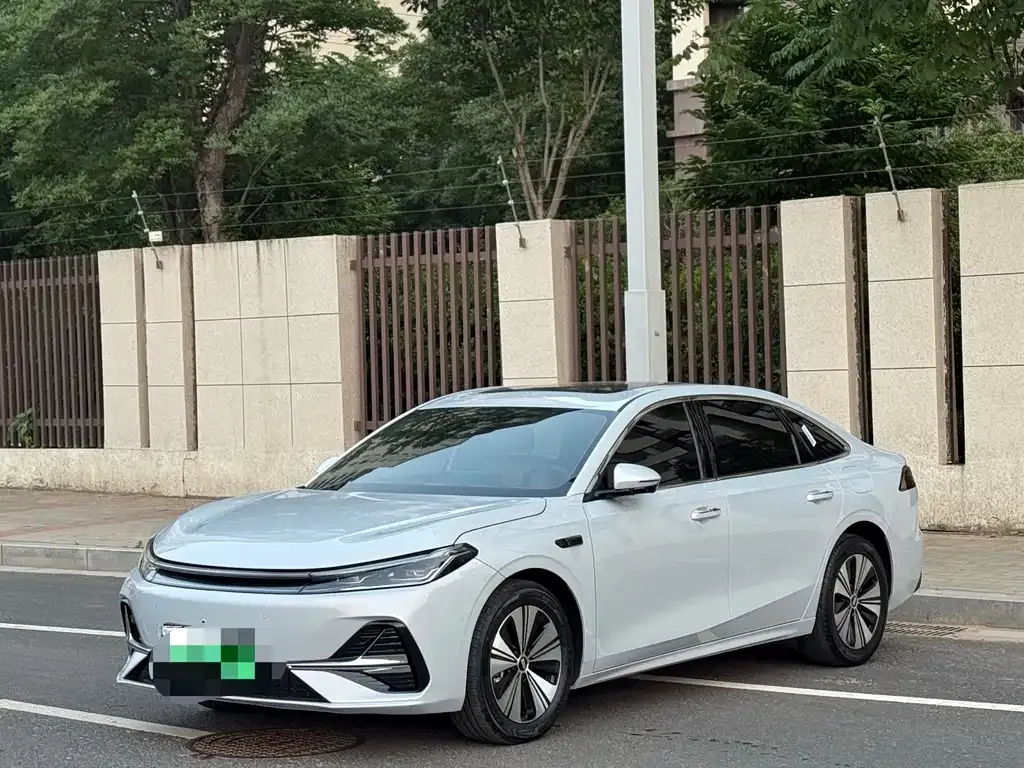 Geely 银河A7 EM — фото 1