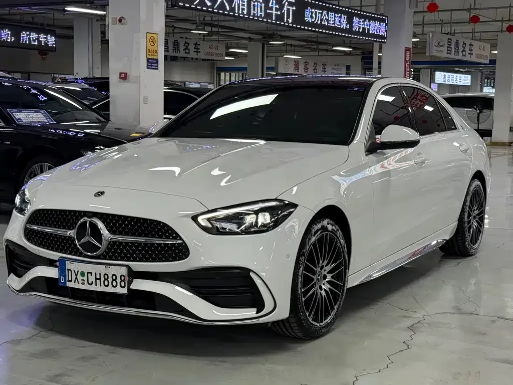 Mercedes-Benz C-Class — фото 1