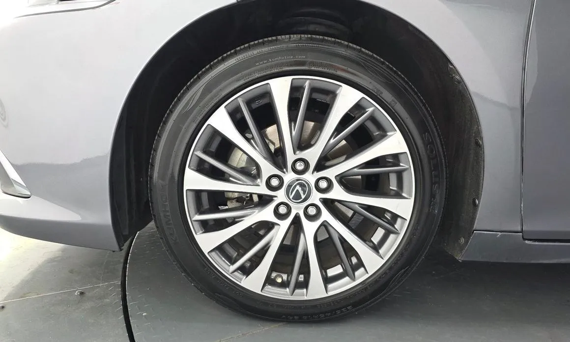 Lexus ES 2021 из KR, фото 2